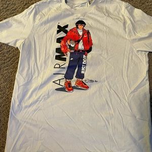 Nike Air Max anime tee XL pre owned